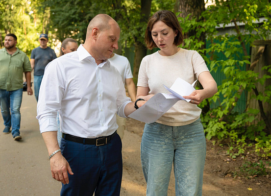 Проверил, как идет демонтаж расселенного аварийного жилья на Акуловском шоссе. Здесь снесены пять многоквартирных домов, жители которых ранее переехали в…