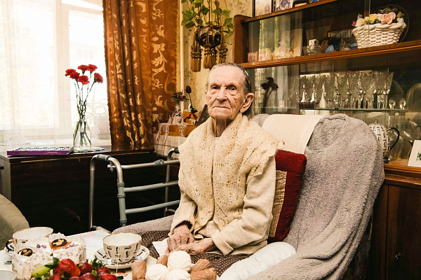 ⭐️ В Великой Отечественной войне сражались не только мужчины, но и женщины. Одна из них - Валентина Васильевна Крыжова. Когда началась война, ей было всего 17…