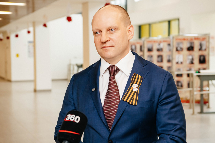 Максим Красноцветов написал Диктант Победы