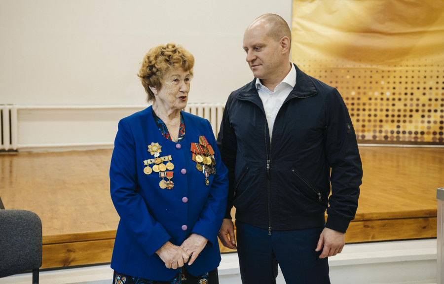 Максим Красноцветов проголосовал