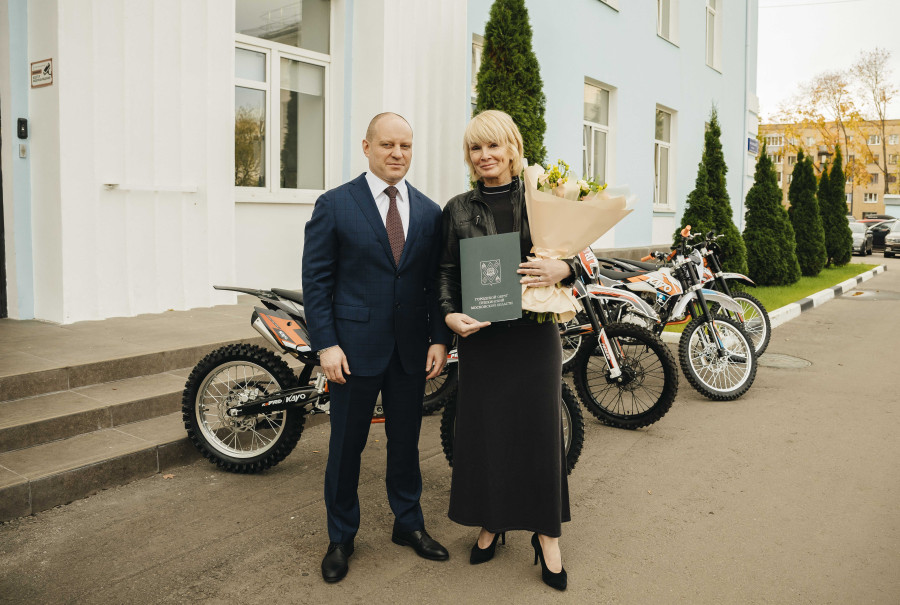 Передача гум. помощи